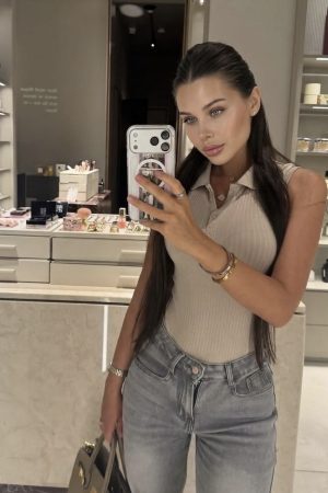 Алина