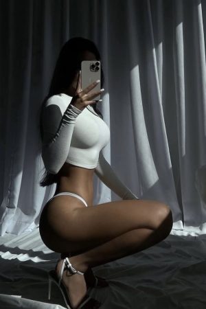 Яна