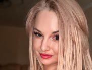 Аня