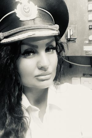 Мила