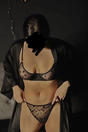 Алина