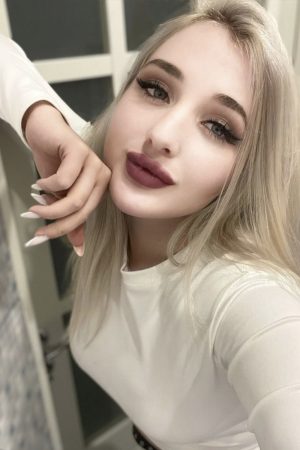 Ева